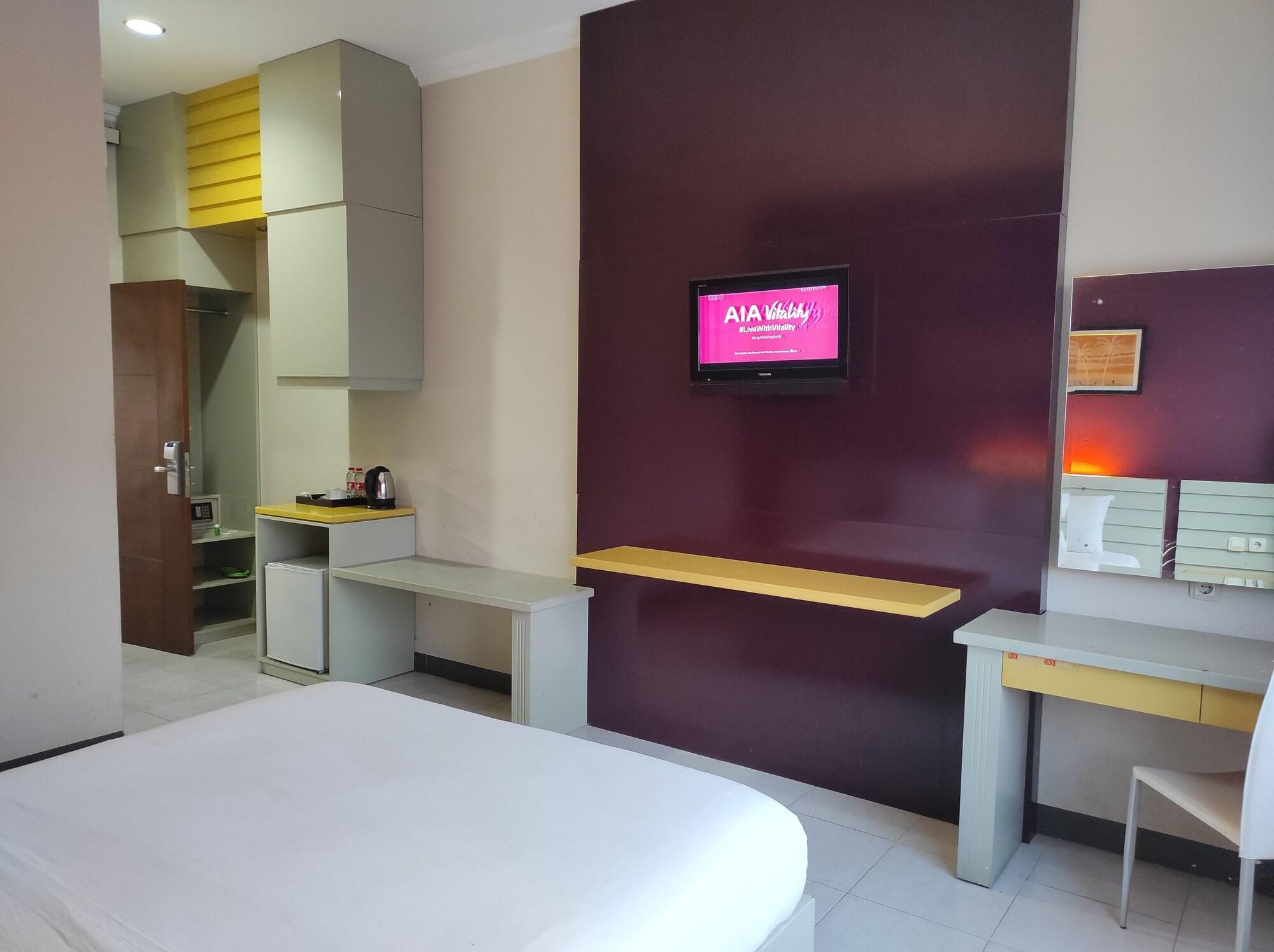 Hotel Orlen Yogyakarta Esterno foto
