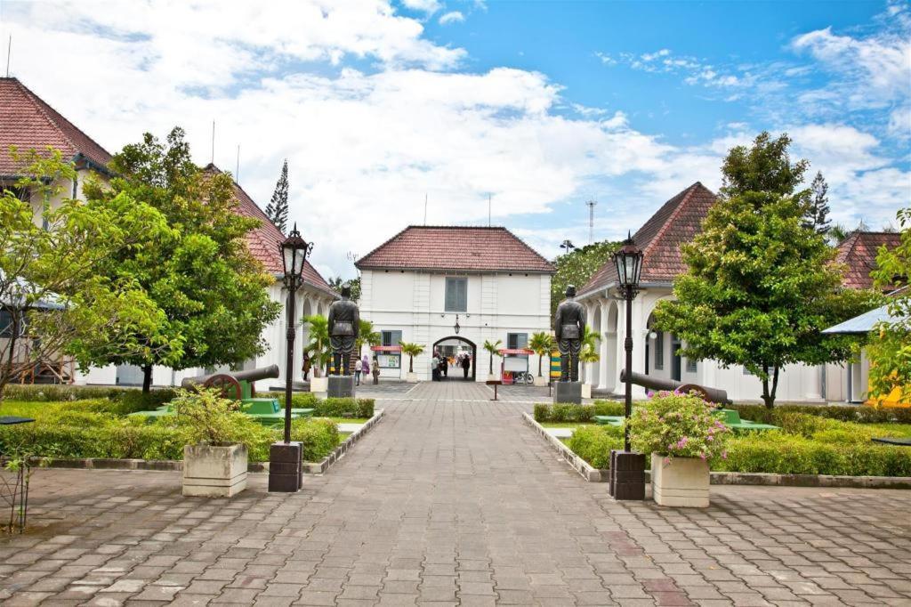 Hotel Orlen Yogyakarta Esterno foto