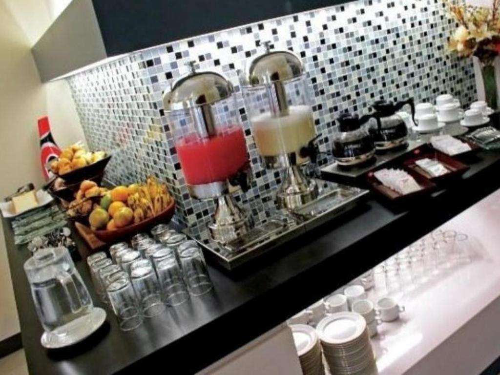 Hotel Orlen Yogyakarta Esterno foto