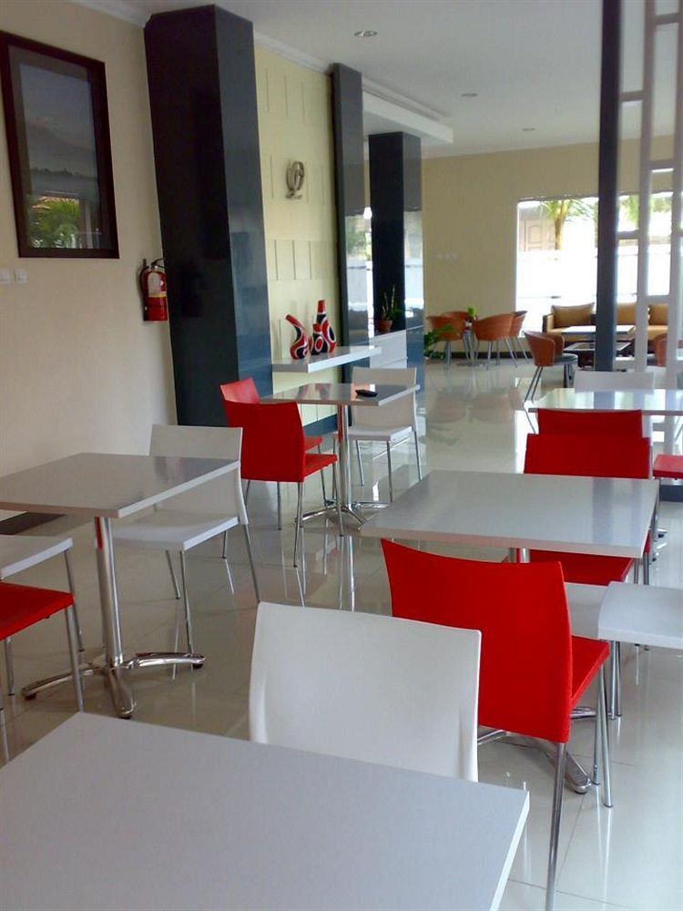 Hotel Orlen Yogyakarta Esterno foto